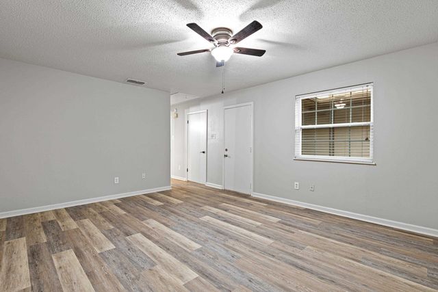 1001 Towne Lake Drive, Longview, TX 75601