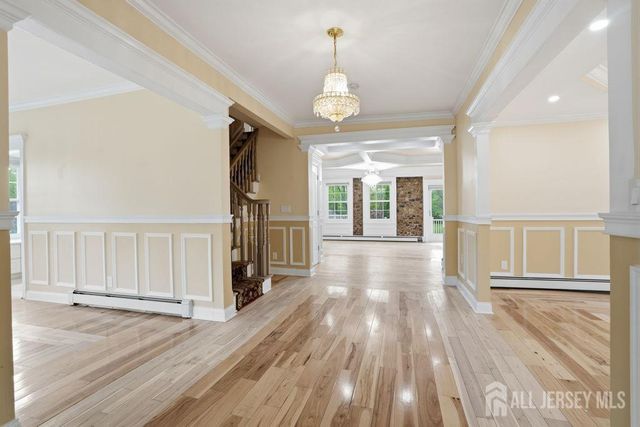 905 N Washington Avenue, Green Brook, NJ 08812