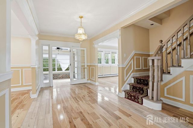 905 N Washington Avenue, Green Brook, NJ 08812