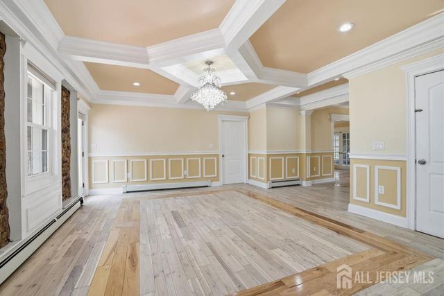 905 N Washington Avenue, Green Brook, NJ 08812