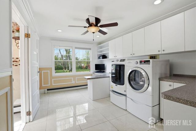 905 N Washington Avenue, Green Brook, NJ 08812