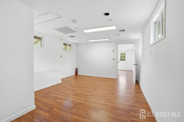 905 N Washington Avenue, Green Brook, NJ 08812