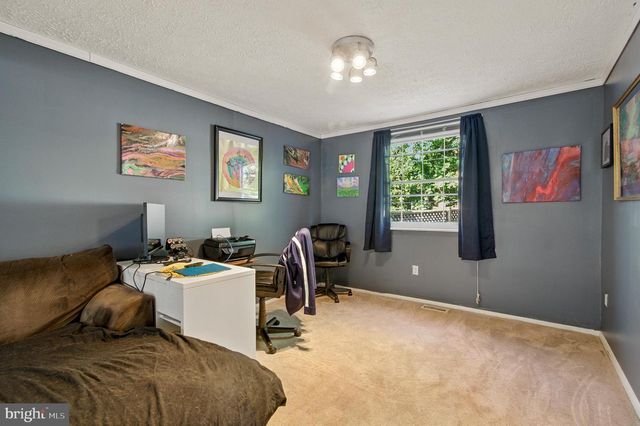 18321 SWAN STREAM DR, Gaithersburg, MD 20877