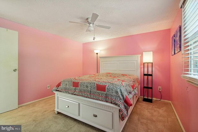 18321 SWAN STREAM DR, Gaithersburg, MD 20877