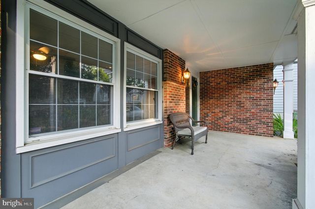 18321 SWAN STREAM DR, Gaithersburg, MD 20877