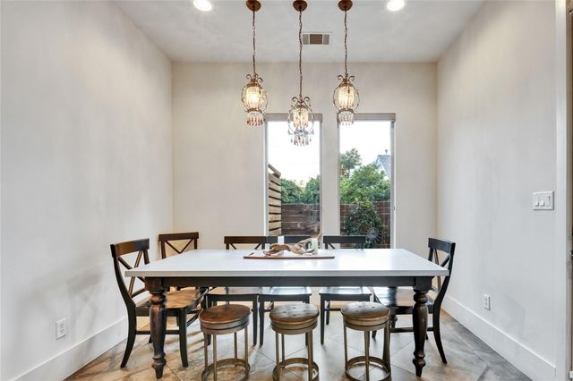 2504 Kinney RD A, Austin, TX 78704