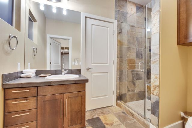 2504 Kinney RD A, Austin, TX 78704