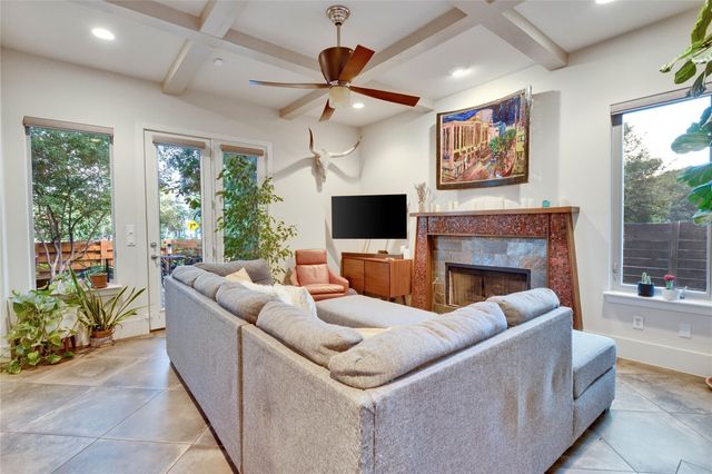 2504 Kinney RD A, Austin, TX 78704