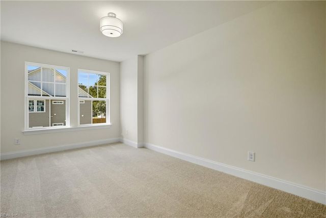 343 Ewell LN, Chesapeake, VA 23322