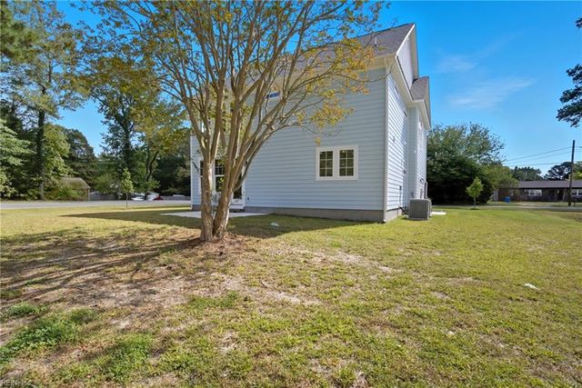 343 Ewell LN, Chesapeake, VA 23322