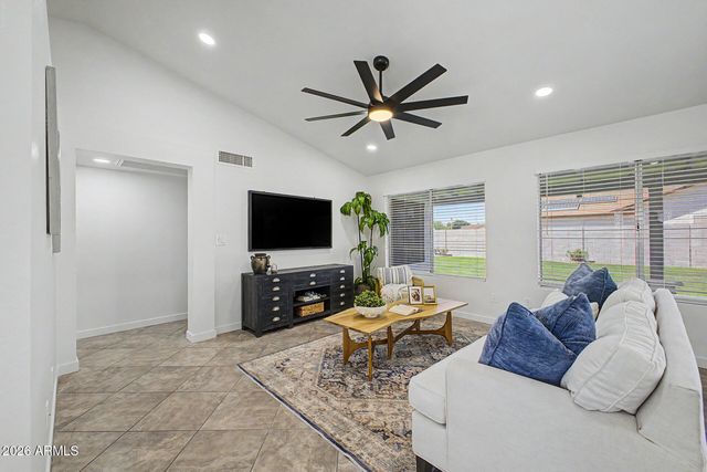 15260 N 63RD Drive, Glendale, AZ 85306