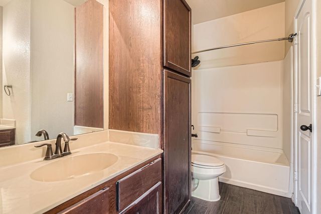 107 Creekside Villa DR, Kyle, TX 78640
