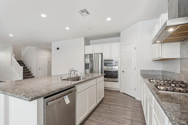 2008 Karen Pl, Rohnert Park, CA 94928