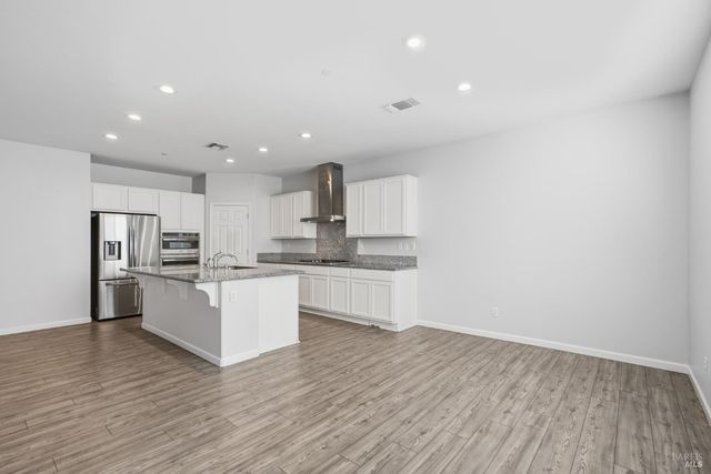 2008 Karen Pl, Rohnert Park, CA 94928