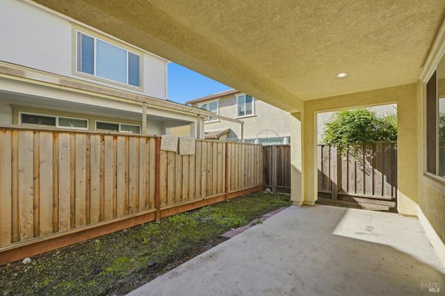 2008 Karen Pl, Rohnert Park, CA 94928