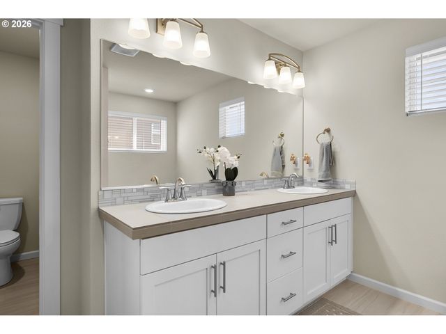 2321 Se TEAL Ave, Gresham, OR 97080