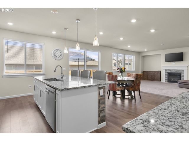 2321 Se TEAL Ave, Gresham, OR 97080