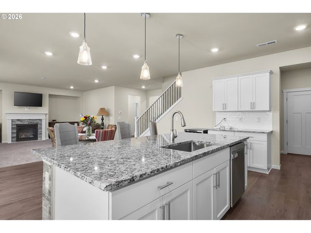 2321 Se TEAL Ave, Gresham, OR 97080