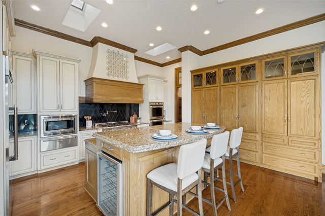 6 Cypress Point Court, Frisco, TX 75034