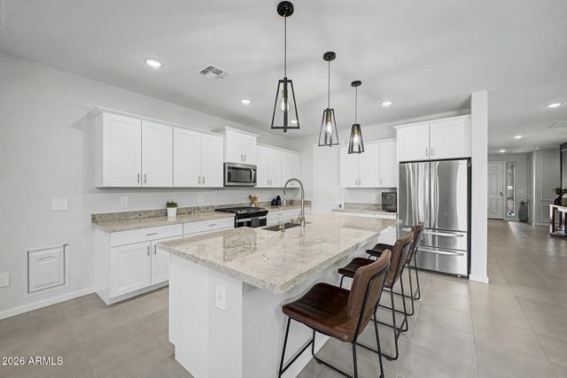 5065 W KARL Street, San Tan Valley, AZ 85144