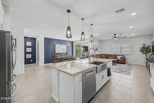 5065 W KARL Street, San Tan Valley, AZ 85144