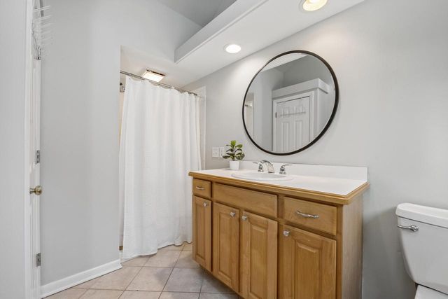 261 Waubun DRIVE, Fontana, WI 53125