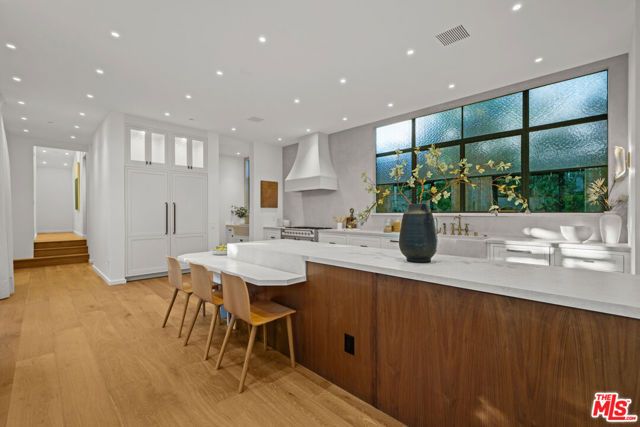 745 Sunset Avenue, Venice (los Angeles), CA 90291