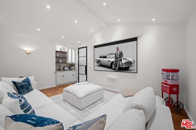 745 Sunset Avenue, Venice (los Angeles), CA 90291