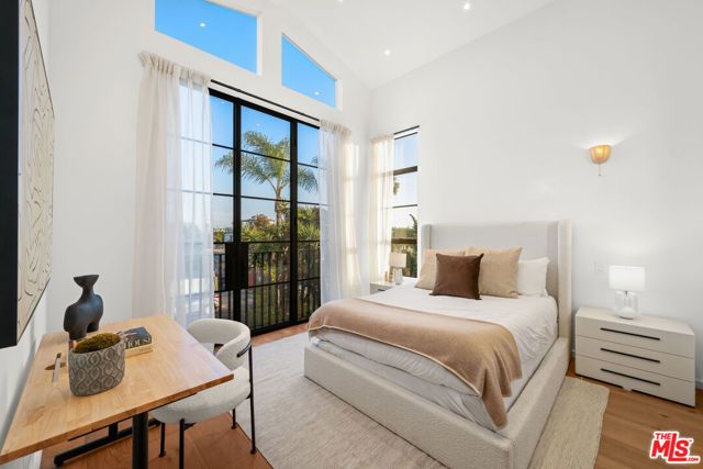 745 Sunset Avenue, Venice (los Angeles), CA 90291