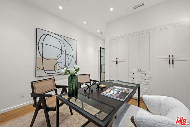 745 Sunset Avenue, Venice (los Angeles), CA 90291