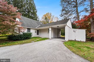 606 OGDEN AVE, Swarthmore, PA 19081