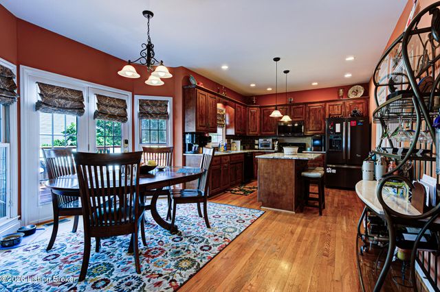 7915 Kendrick Crossing Ln, Louisville, KY 40291