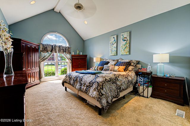 7915 Kendrick Crossing Ln, Louisville, KY 40291