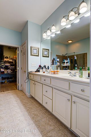 7915 Kendrick Crossing Ln, Louisville, KY 40291