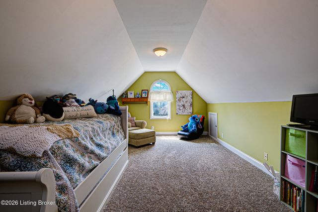 7915 Kendrick Crossing Ln, Louisville, KY 40291