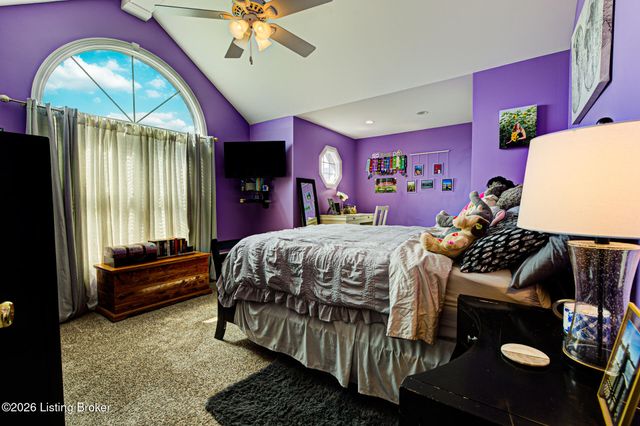 7915 Kendrick Crossing Ln, Louisville, KY 40291