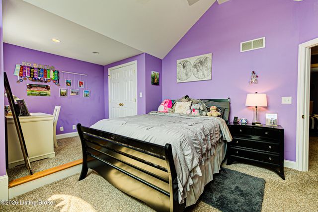 7915 Kendrick Crossing Ln, Louisville, KY 40291