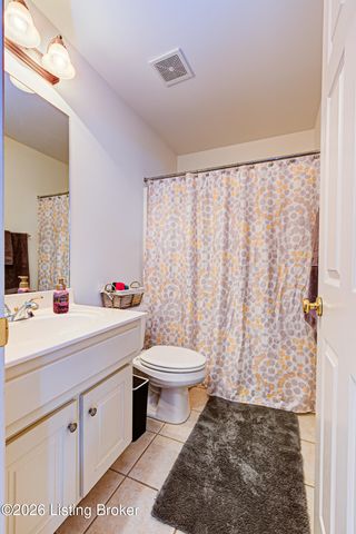 7915 Kendrick Crossing Ln, Louisville, KY 40291