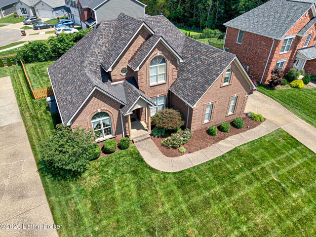 7915 Kendrick Crossing Ln, Louisville, KY 40291