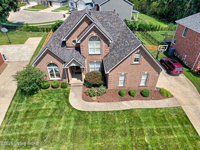 7915 Kendrick Crossing Ln, Louisville, KY 40291