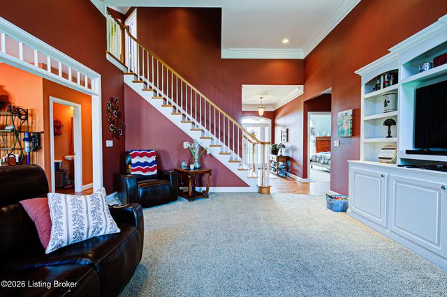7915 Kendrick Crossing Ln, Louisville, KY 40291