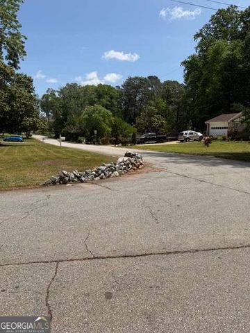 157 Jennifer Lane NW, Lilburn, GA 30047