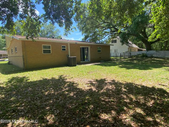 3511 Sherwood Street, Pascagoula, MS 39581