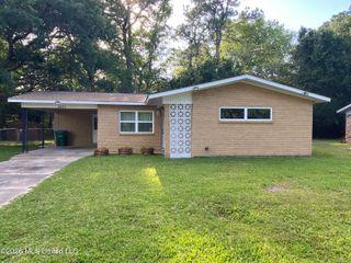 3511 Sherwood Street, Pascagoula, MS 39581