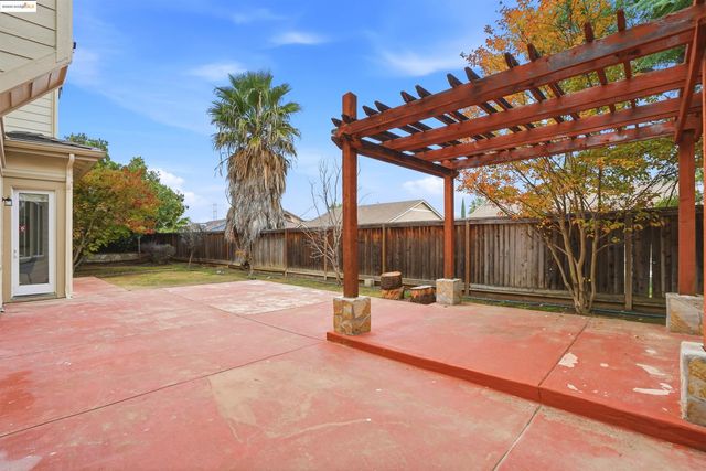 2910 Mesa Oak Ct, Brentwood, CA 94513