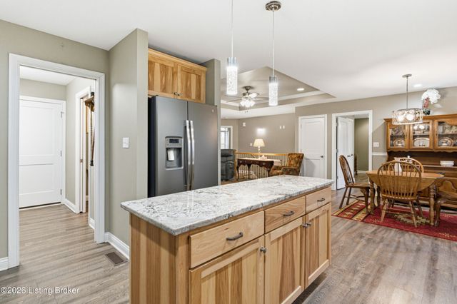 738 Mike Brown Ln, Taylorsville, KY 40071