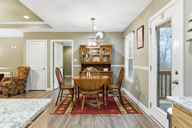 738 Mike Brown Ln, Taylorsville, KY 40071