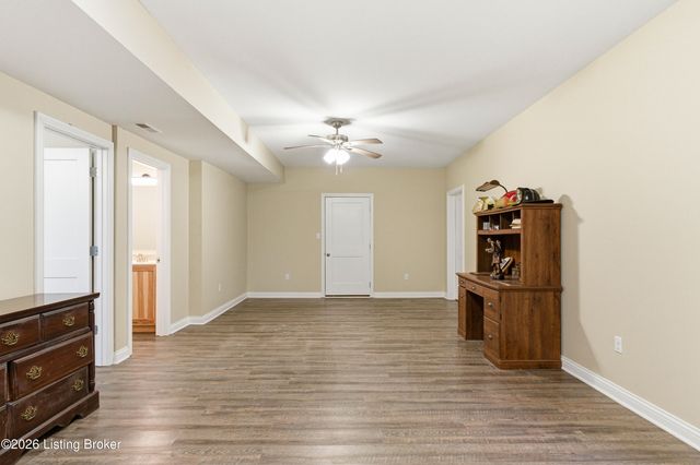 738 Mike Brown Ln, Taylorsville, KY 40071