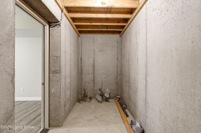 738 Mike Brown Ln, Taylorsville, KY 40071