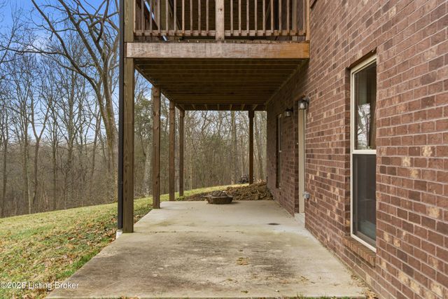 738 Mike Brown Ln, Taylorsville, KY 40071